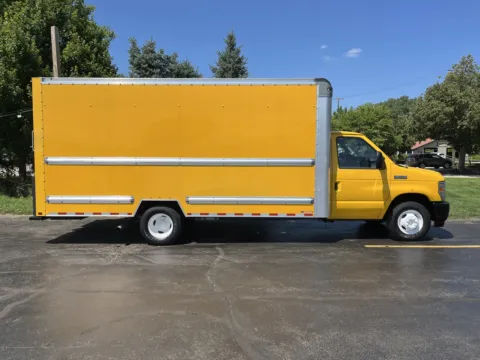 Yellow 2022 Ford E-350 16ft Box Truck for sale in Crystal Lake, IL