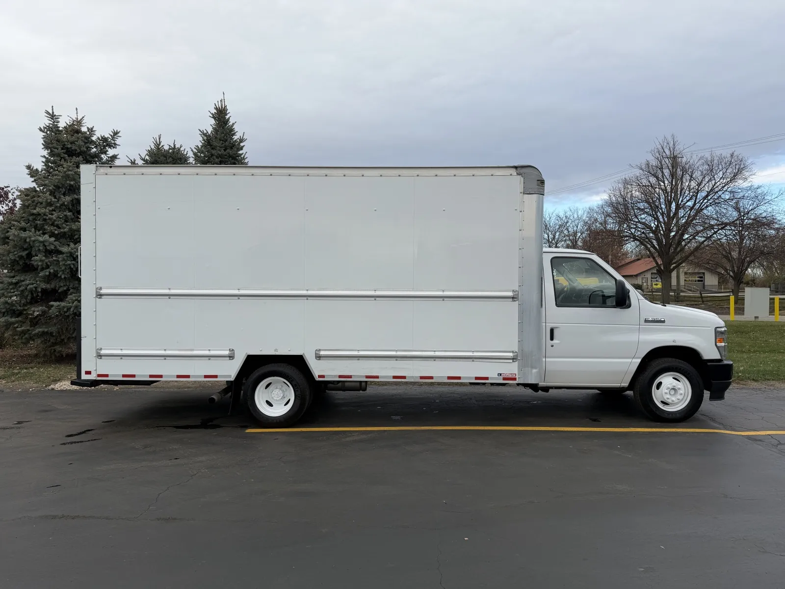 2021 Ford E-350 16ft Box Truck
