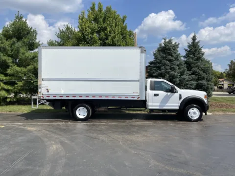 White 2021 Ford F-450 16ft Box Truck with Lift Gate for sale in Crystal Lake, IL