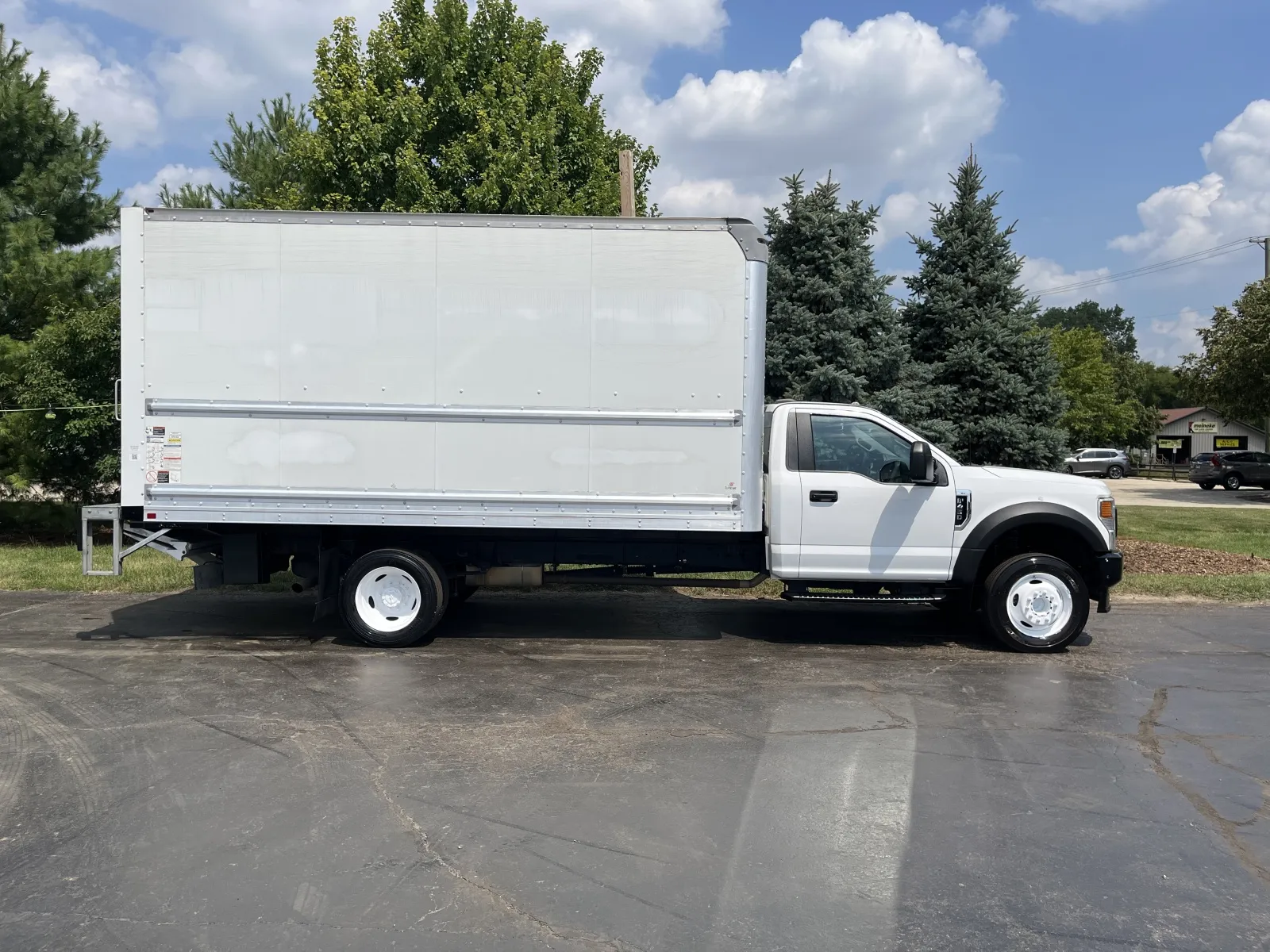 White 2020 Ford F-450 16ft Box Truck with Lift Gate for sale in Crystal Lake, IL