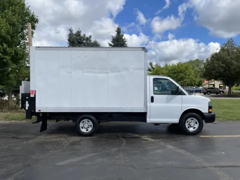 White 2020 Chevrolet 12ft Box Truck with Lift Gate for sale in Crystal Lake, IL