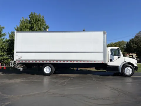 White 2020 Freightliner M2 26ft Box Truck for sale in Crystal Lake, IL