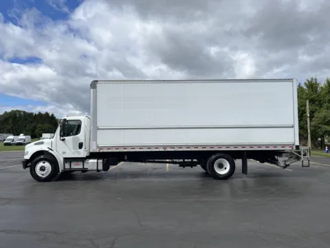 Photos of 2020 Freightliner M2 26ft Box Truck for sale in Crystal Lake, IL at Signature Truck Center