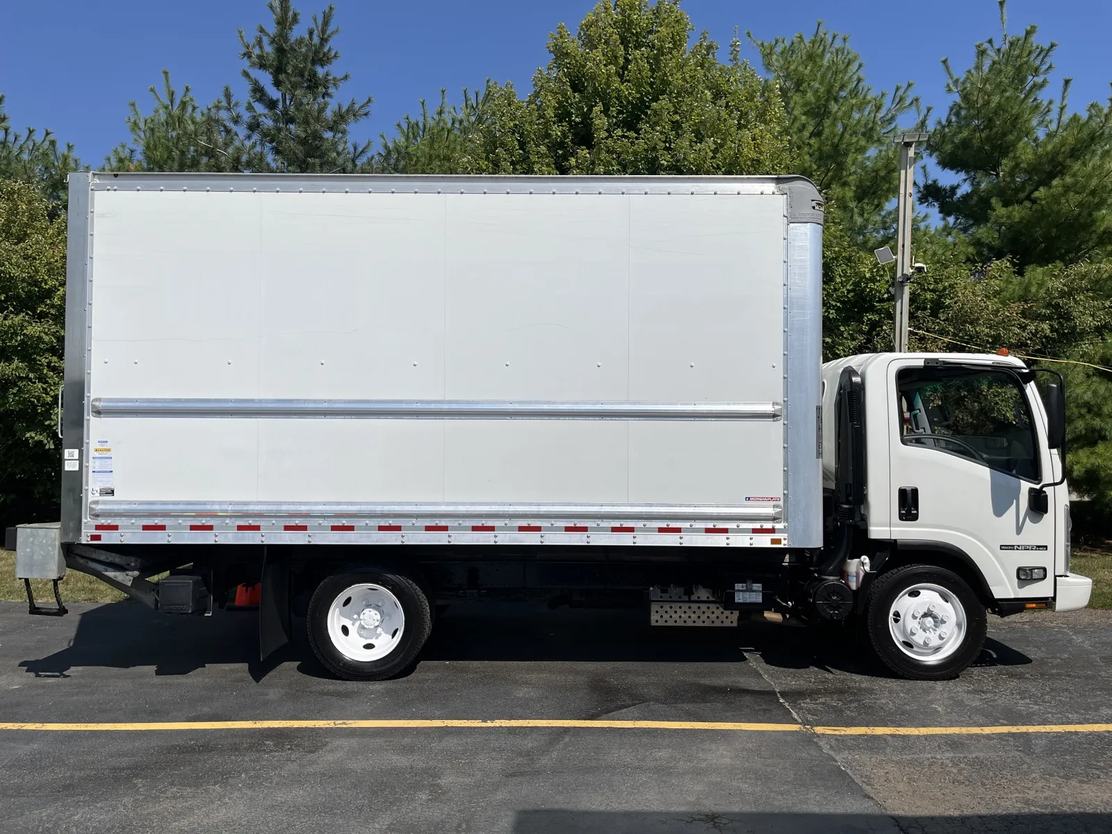 2020 Isuzu NPR 16ft Box Truck with Lift Gate