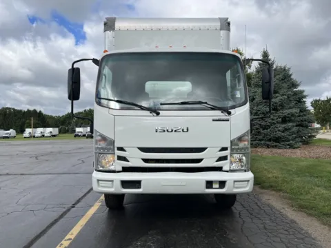 Another view of 2020 Isuzu NPR 16ft Box Truck with Lift Gate for sale in Crystal Lake, IL at Signature Truck Center