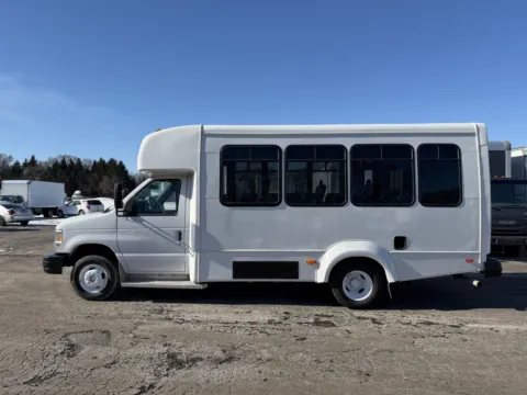 Photos of 2017 Ford E-450 13 Passenger Shuttle Bus for sale in Crystal Lake, IL at Signature Truck Center