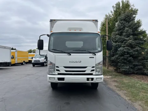 More photos of 2018 Isuzu NQR 20ft Box Truck with Side Door at Signature Truck Center, IL