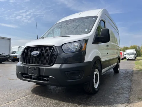 More photos of 2021 Ford T-250 High Roof Transit at Signature Truck Center, IL