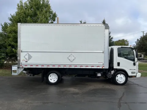 White 2020 Isuzu NPR 16ft Box Truck with Liftgate for sale in Crystal Lake, IL