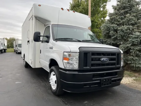Another view of 2021 Ford E-350 16ft Box Truck with Side Door for sale in Crystal Lake, IL at Signature Truck Center