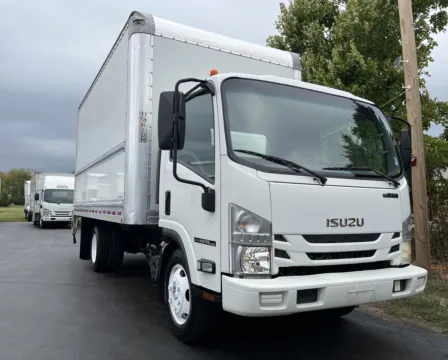Another view of 2020 Isuzu NPR 16ft Box Truck with Lift Gate for sale in Crystal Lake, IL at Signature Truck Center