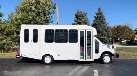 White 2013 Ford E-450 15 Passenger Shuttle Bus with Wheelchair Lift for sale in Crystal Lake, IL