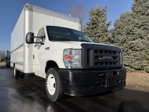 Another view of 2022 Ford E-350 16ft Box Truck for sale in Crystal Lake, IL at Signature Truck Center