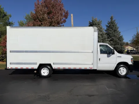 White 2022 Ford E-350 16ft Box Truck for sale in Crystal Lake, IL