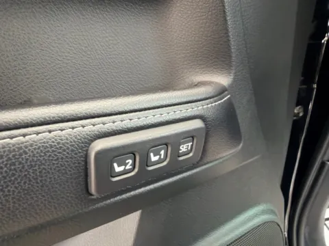 More photos of 2019 TOYOTA 4RUNNER LIMITED at 712 Auto Sales, NM