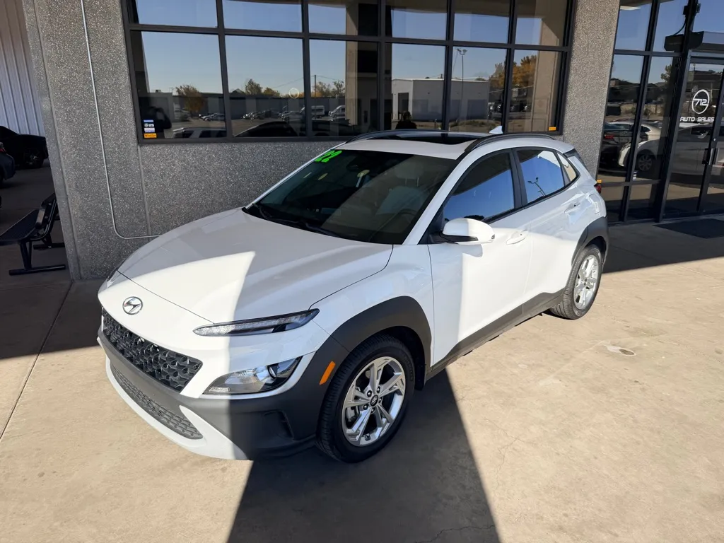 White 2022 HYUNDAI KONA SEL for sale in Albuquerque, NM
