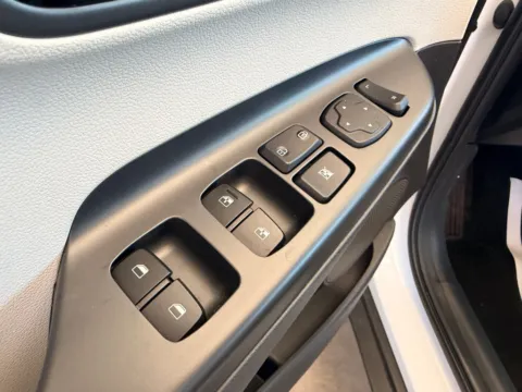 More photos of 2022 HYUNDAI KONA SEL at 712 Auto Sales, NM