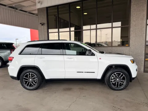 Another view of 2018 JEEP GRAND CHEROKEE TRAILHAWK for sale in Albuquerque, NM at 712 Auto Sales