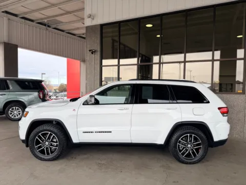 Photos of 2018 JEEP GRAND CHEROKEE TRAILHAWK for sale in Albuquerque, NM at 712 Auto Sales