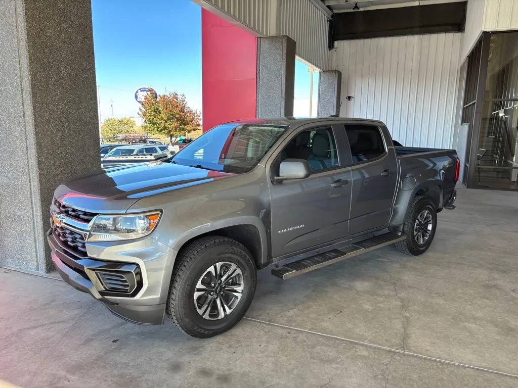 2021 Chevrolet Colorado Work Truck's photo