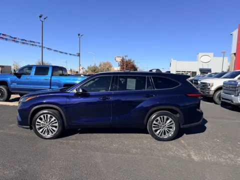 Photos of 2022 TOYOTA HIGHLANDER PLATINUM for sale in Albuquerque, NM at 712 Auto Sales