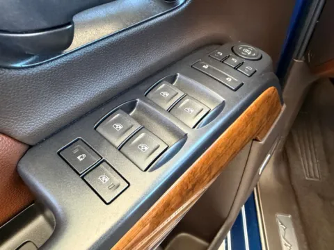 More photos of 2019 CHEVROLET SILVERADO 3500 HIGH COUNTRY at 712 Auto Sales, NM