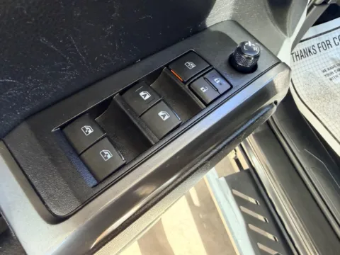 More photos of 2019 TOYOTA TACOMA DOUBLE CAB at 712 Auto Sales, NM