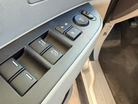 More photos of 2017 HONDA ODYSSEY EXL at 712 Auto Sales, NM