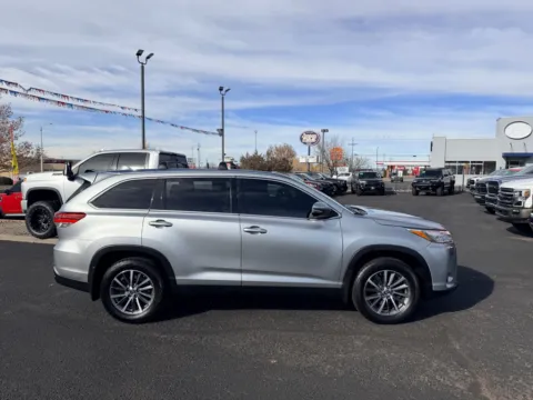 Another view of 2019 TOYOTA HIGHLANDER XLE for sale in Albuquerque, NM at 712 Auto Sales