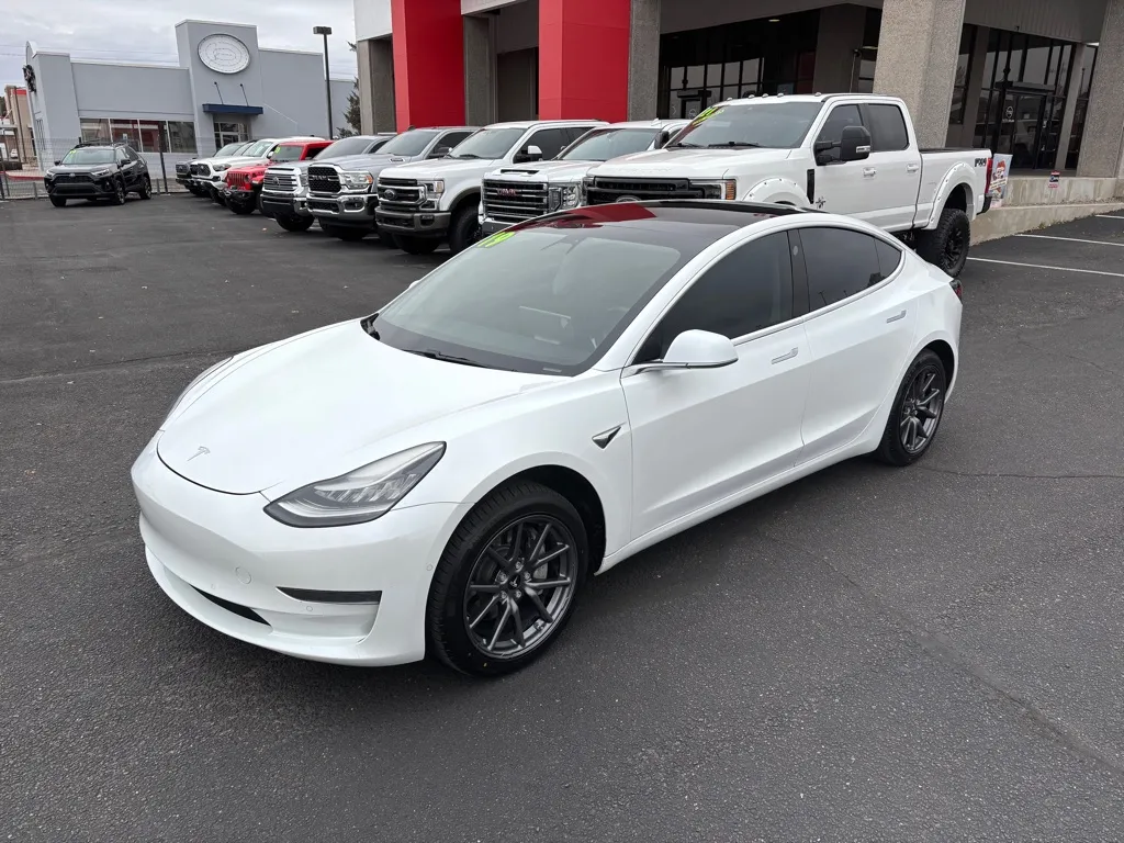 2019 Tesla Model 3 Mid Range