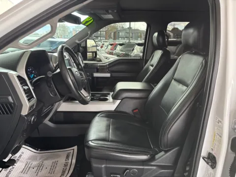 More photos of 2019 FORD F250 SUPER DUTY at 712 Auto Sales, NM