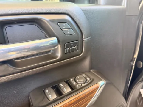 More photos of 2023 CHEVROLET SILVERADO 2500 HIGH COUNTRY at 712 Auto Sales, NM