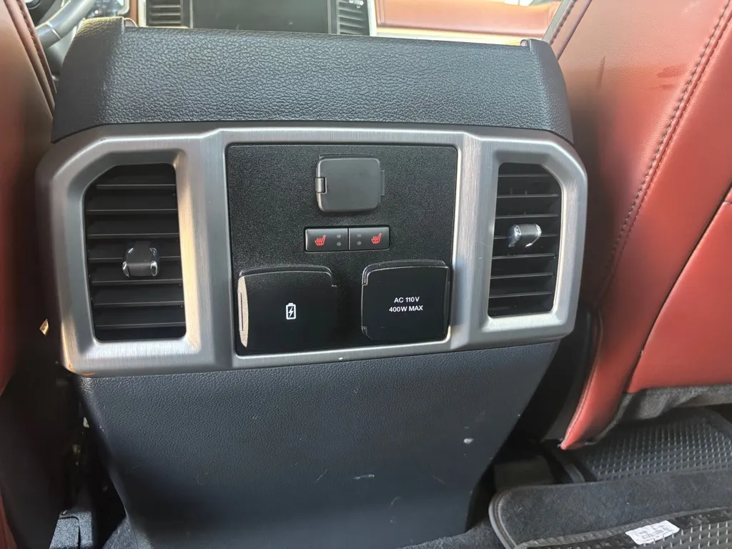 2022 Ford F-350 Super Duty Platinum - Photo 26