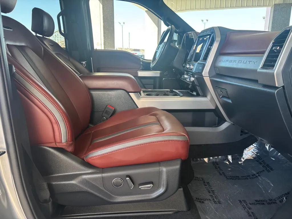 2022 Ford F-350 Super Duty Platinum - Photo 33