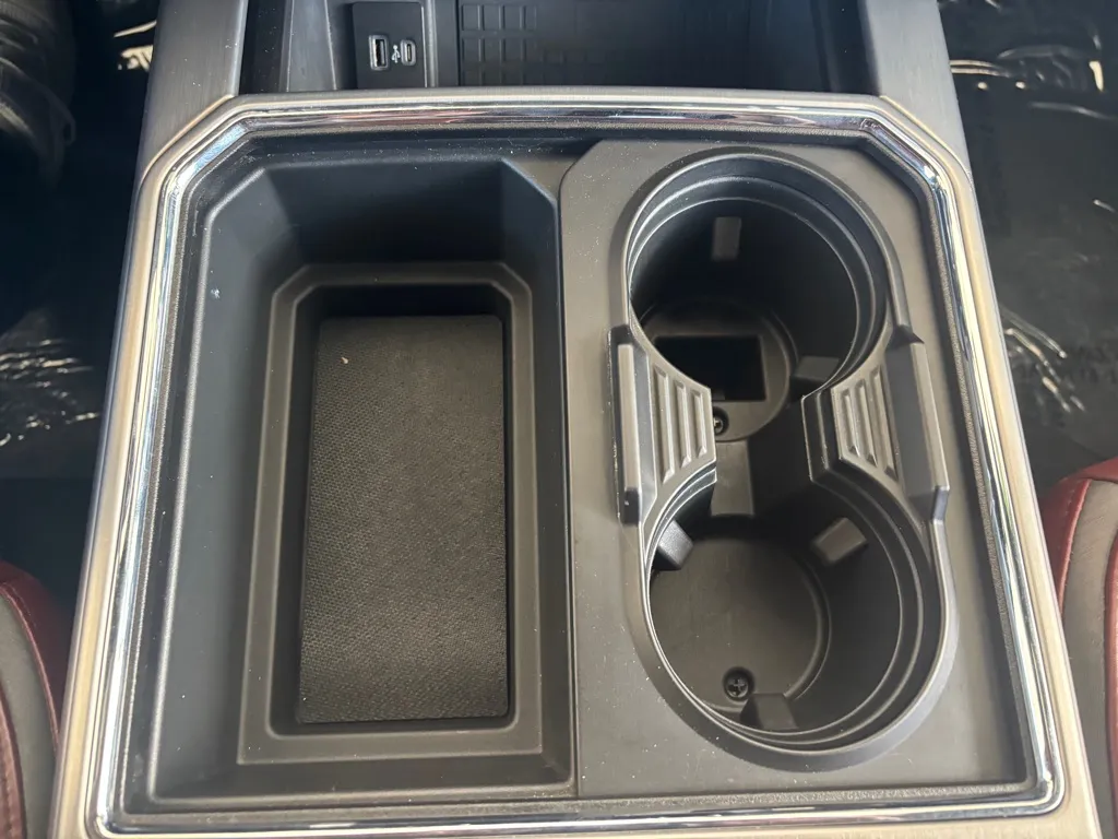 2022 Ford F-350 Super Duty Platinum - Photo 22