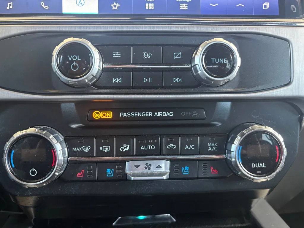 2022 Ford F-350 Super Duty Platinum - Photo 17