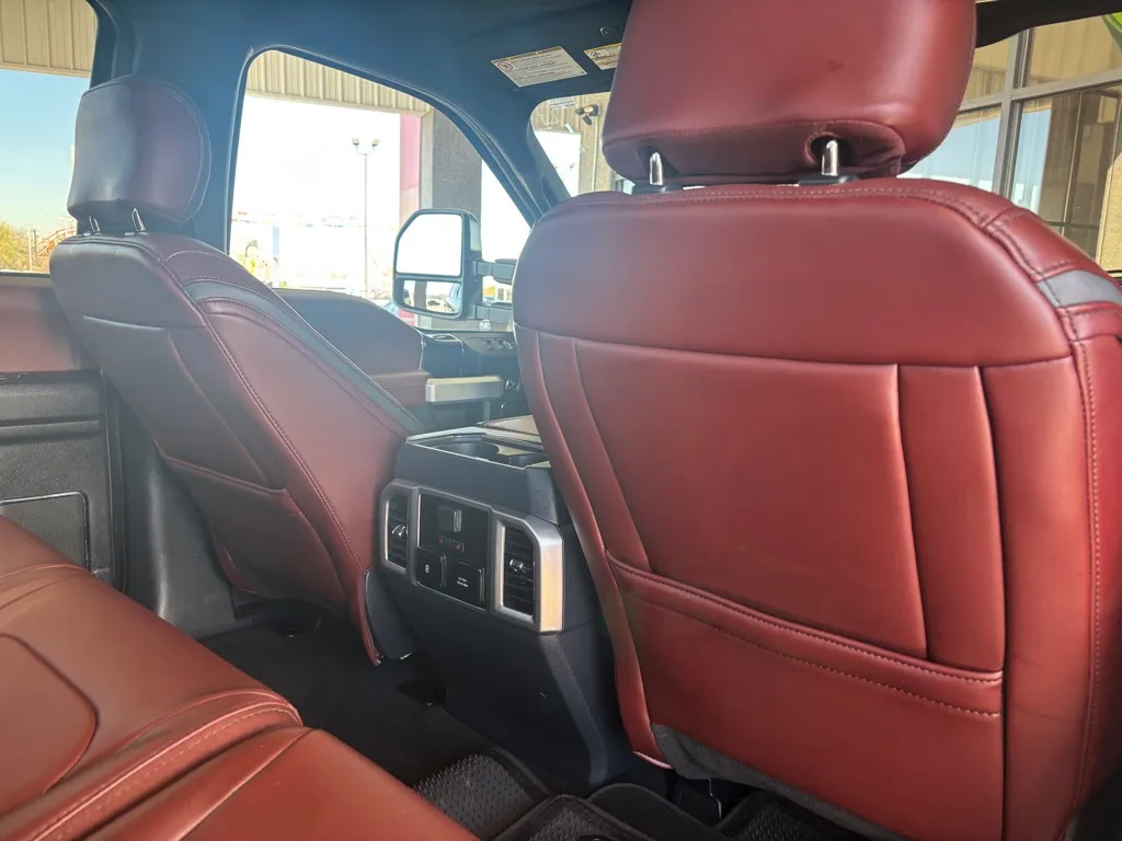2022 Ford F-350 Super Duty Platinum - Photo 31