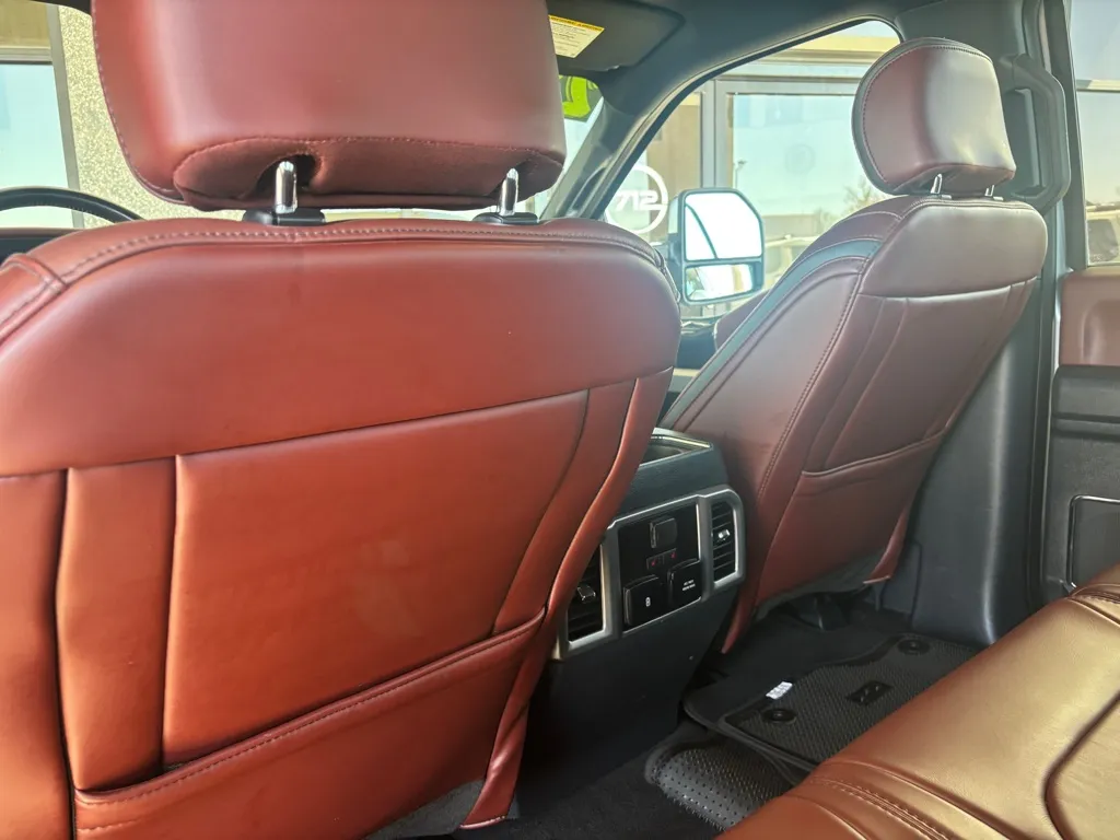 2022 Ford F-350 Super Duty Platinum - Photo 25