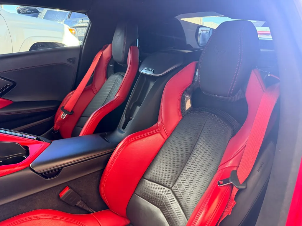 2023 Chevrolet Corvette 3LT - Photo 8