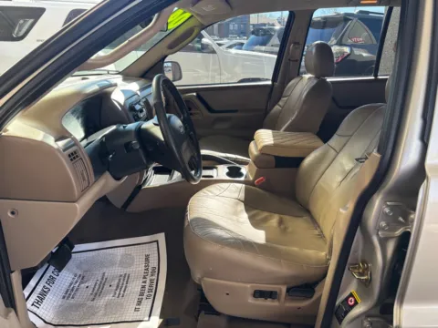 More photos of 2004 JEEP GRAND CHEROKEE LAREDO at 712 Auto Sales, NM