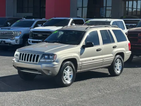 Silver 2004 JEEP GRAND CHEROKEE LAREDO for sale in Albuquerque, NM