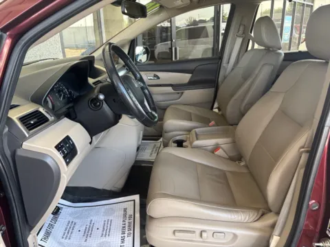 More photos of 2016 HONDA ODYSSEY EXL at 712 Auto Sales, NM