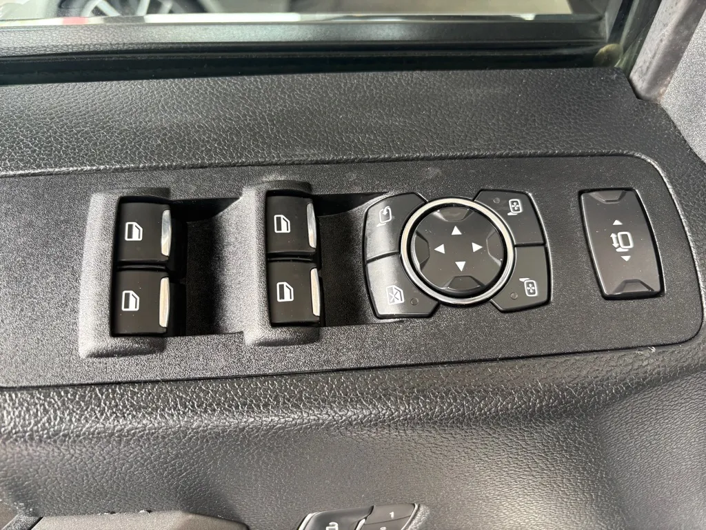 2019 Ford F-250 Super Duty Platinum - Photo 24