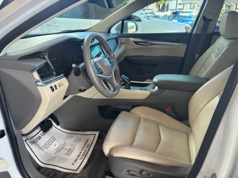 More photos of 2017 CADILLAC XT5 LUXURY at 712 Auto Sales, NM