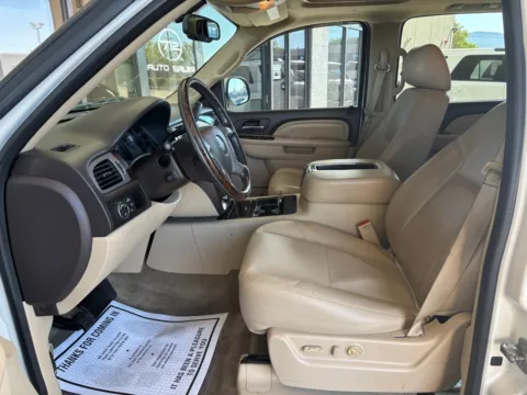 More photos of 2013 GMC YUKON XL DENALI at 712 Auto Sales, NM