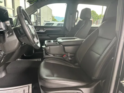 More photos of 2024 CHEVROLET SILVERADO 2500 HEAVY DUTY LTZ at 712 Auto Sales, NM