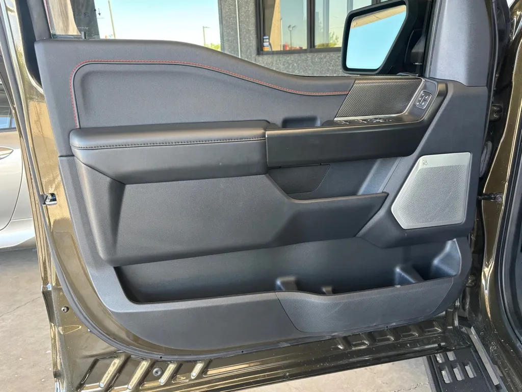 2024 Ford F-150 Raptor - Photo 23