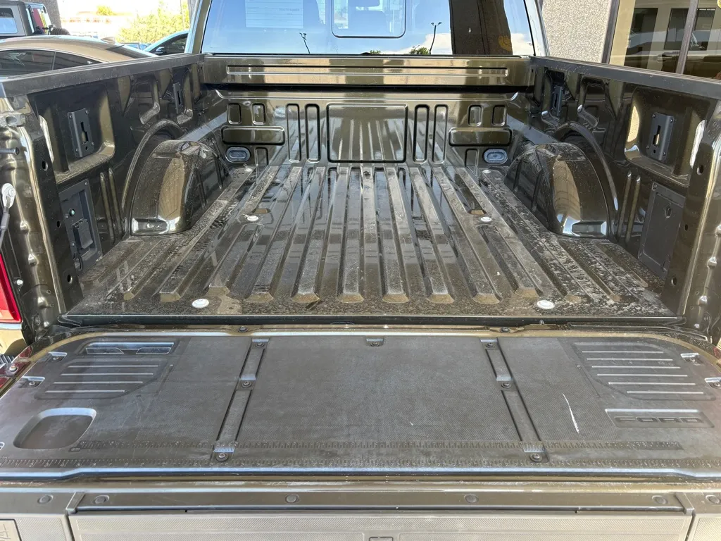 2024 Ford F-150 Raptor - Photo 32
