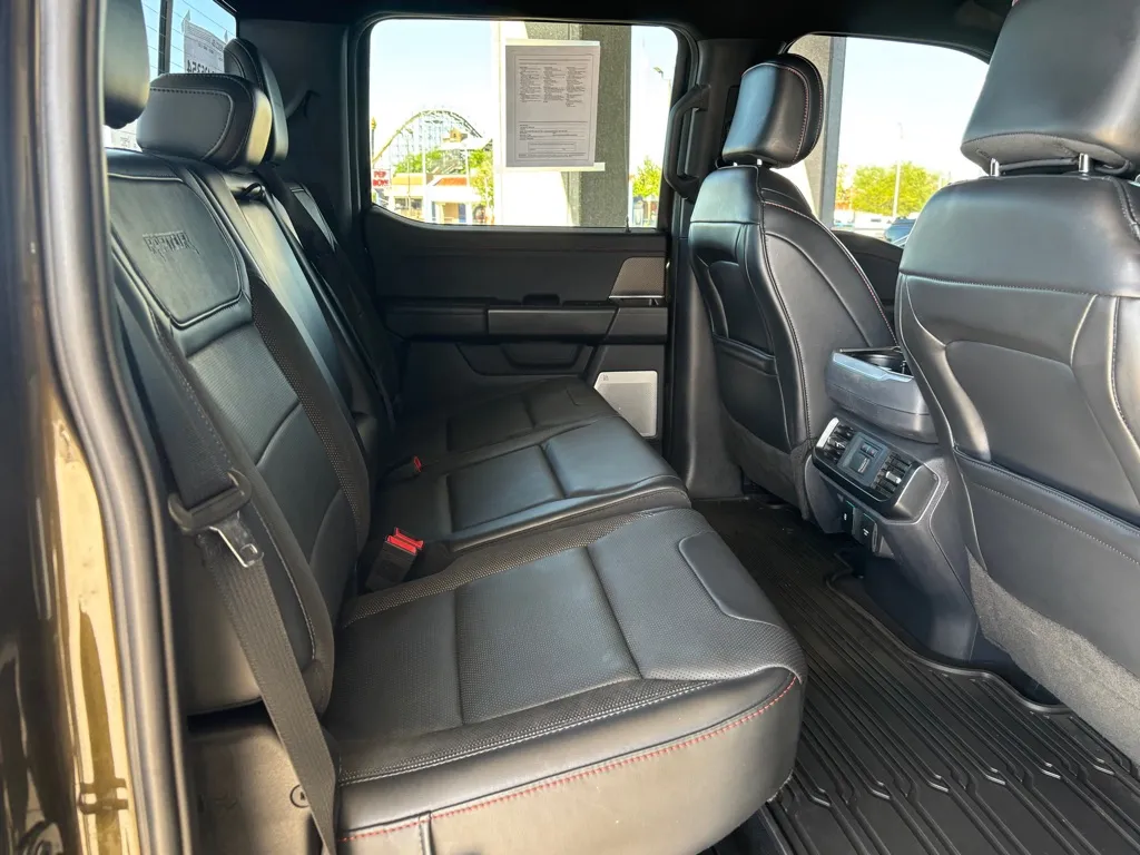 2024 Ford F-150 Raptor - Photo 35