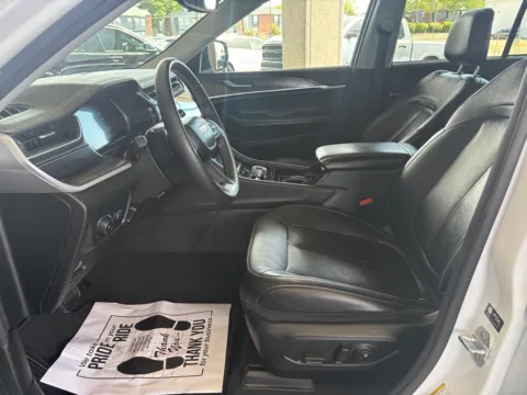 More photos of 2023 JEEP GRAND CHEROKEE LIMITED at 712 Auto Sales, NM